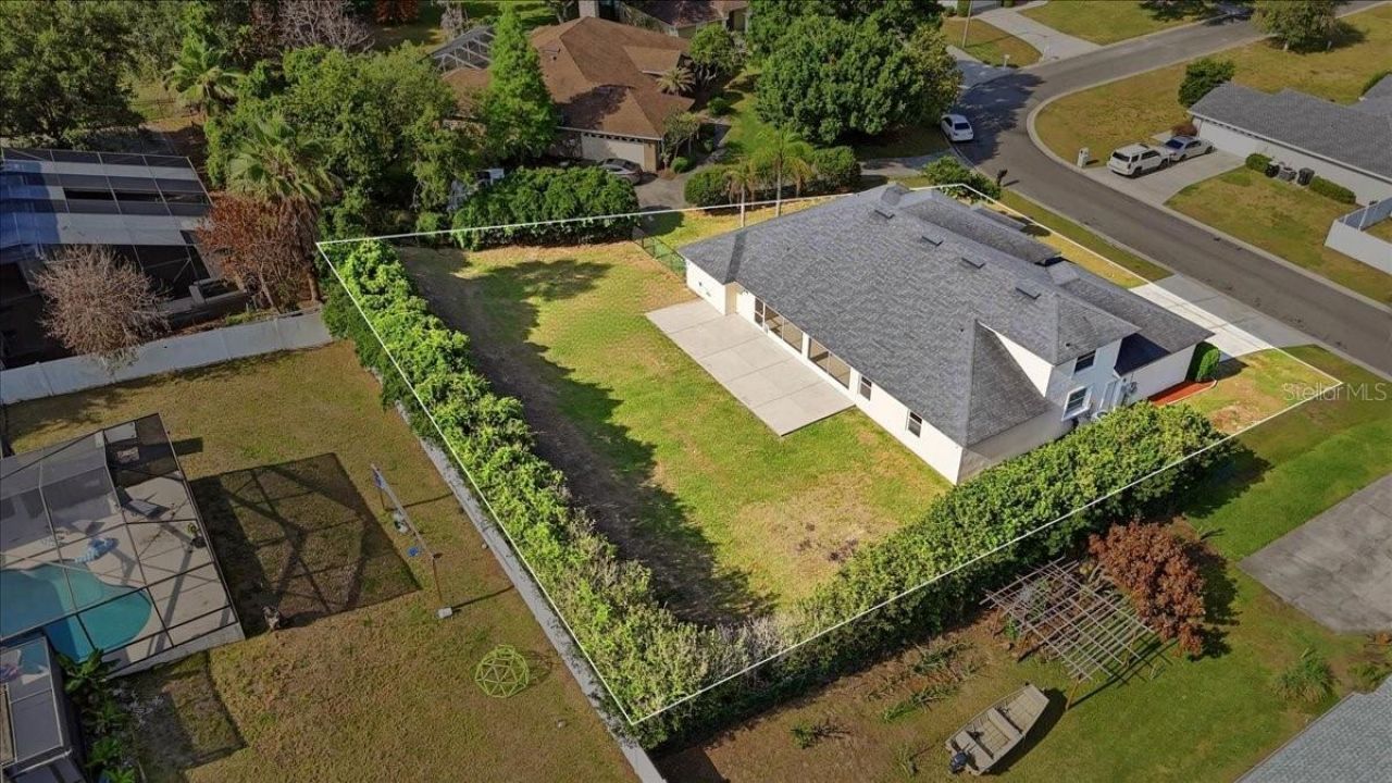 5628 Woodwind Hills Drive , Lakeland, FL 33812 Photo