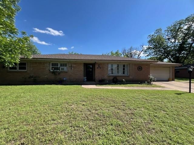 155 Chateau Drive, Fort Worth, TX 76134 Main Photo
