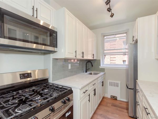 12 Westchester Avenue, Unit 4H, White Plains, NY 10601