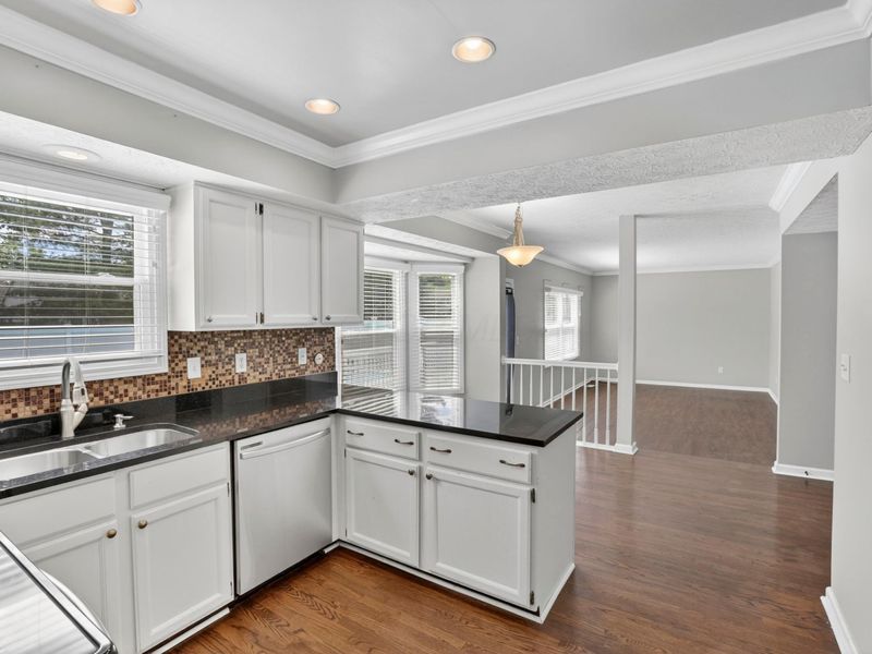 212 Needlewood Lane, Reynoldsburg, OH 43068 Photo 12