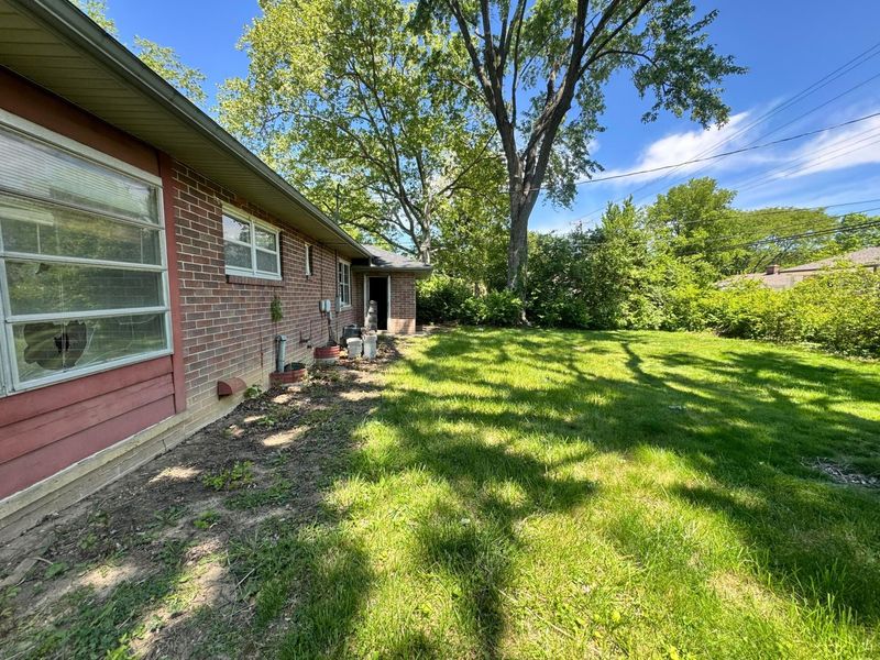 3250 Ainwick Road, Columbus, OH 43221 Photo 6