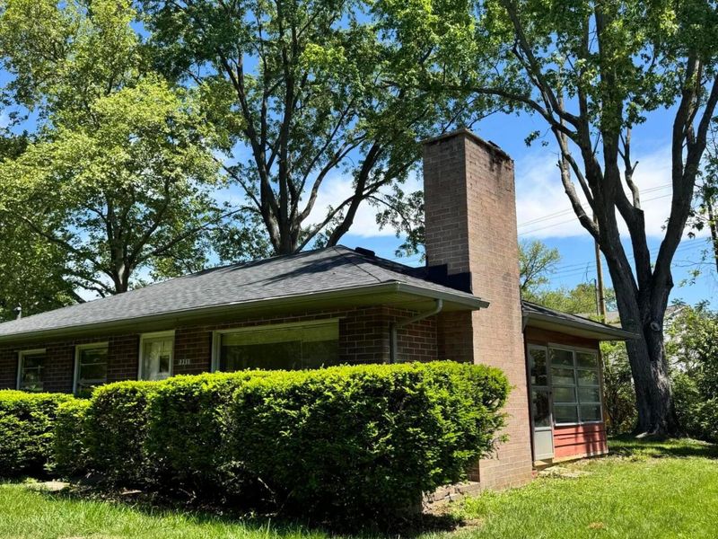 3250 Ainwick Road, Columbus, OH 43221 Photo 9