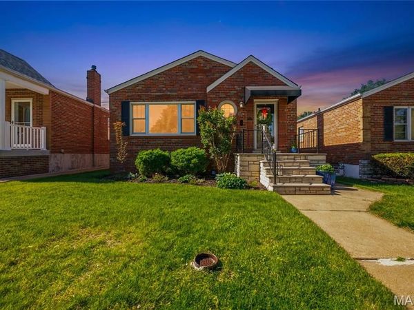 5648 Marquette Avenue , St Louis, MO 63139