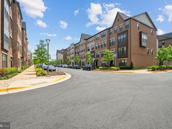 45117 KINCORA DRIVE , STERLING, VA 20166