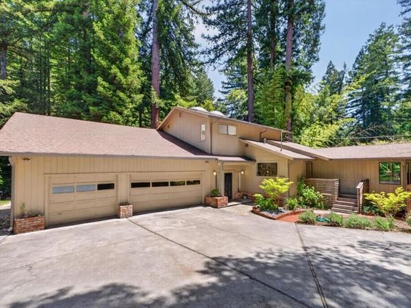 450 Vine Hill Road, Santa Cruz, CA 95065