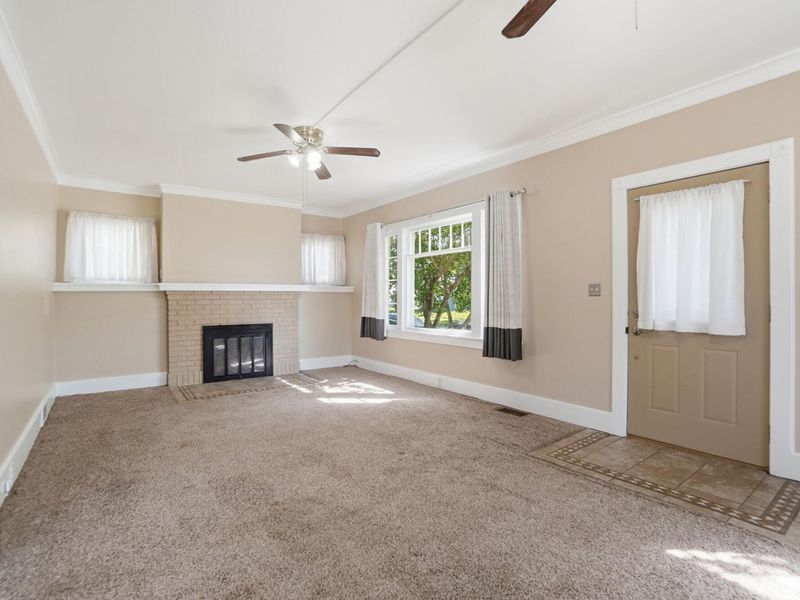 301 N Main Street, Saint Marys, OH 45885 Photo 3