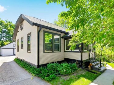 1215 HARRISON Street, COUNCIL BLUFFS, IA 51503