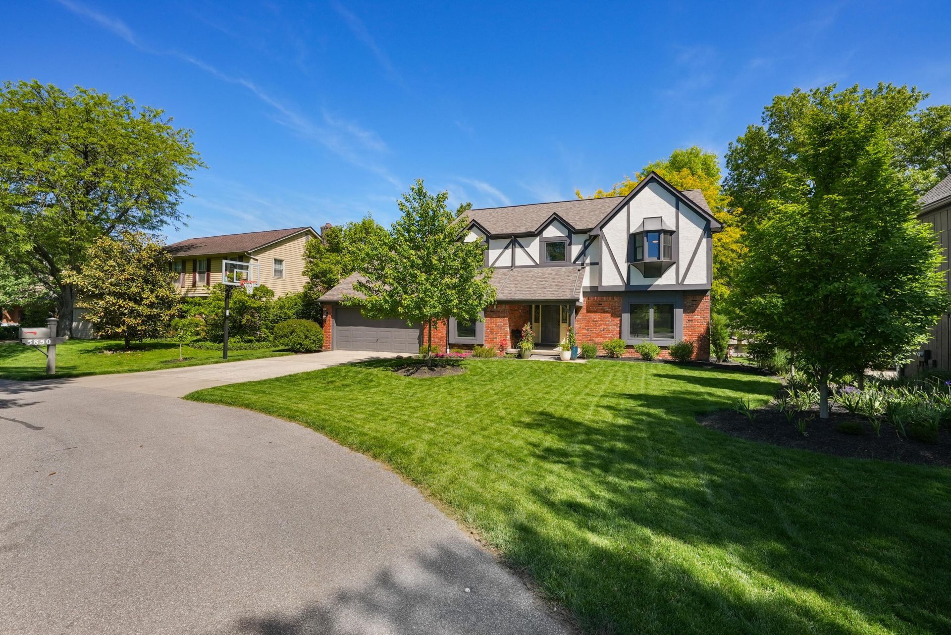 5850 Moray Court, Dublin, OH 43017 Main Photo