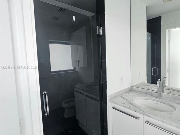 Unit 5412, Miami, FL 33132