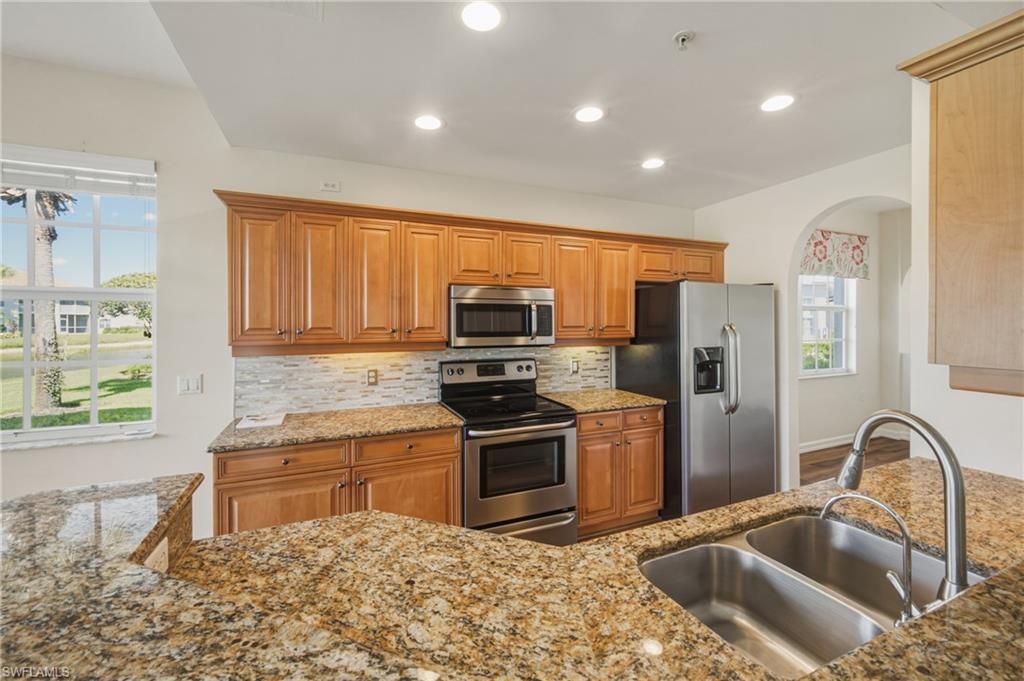 3053 Driftwood Way, Unit 3907, Naples, FL 34109 Photo