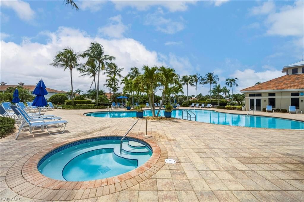 3053 Driftwood Way, Unit 3907, Naples, FL 34109 Photo