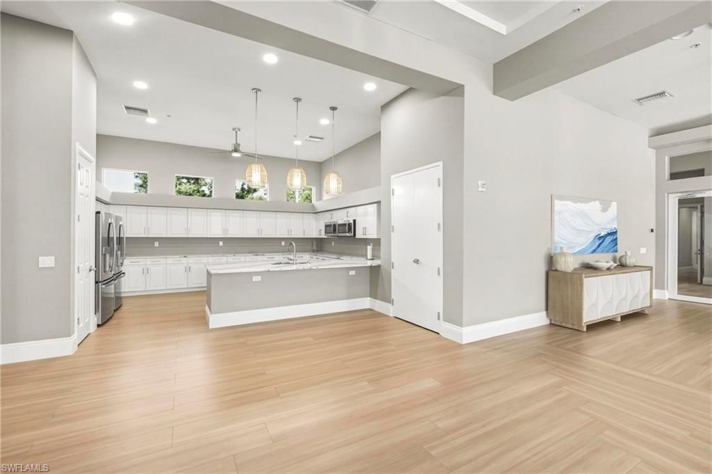 3053 Driftwood Way, Unit 3907, Naples, FL 34109 Photo