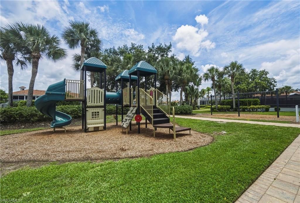 3053 Driftwood Way, Unit 3907, Naples, FL 34109 Photo