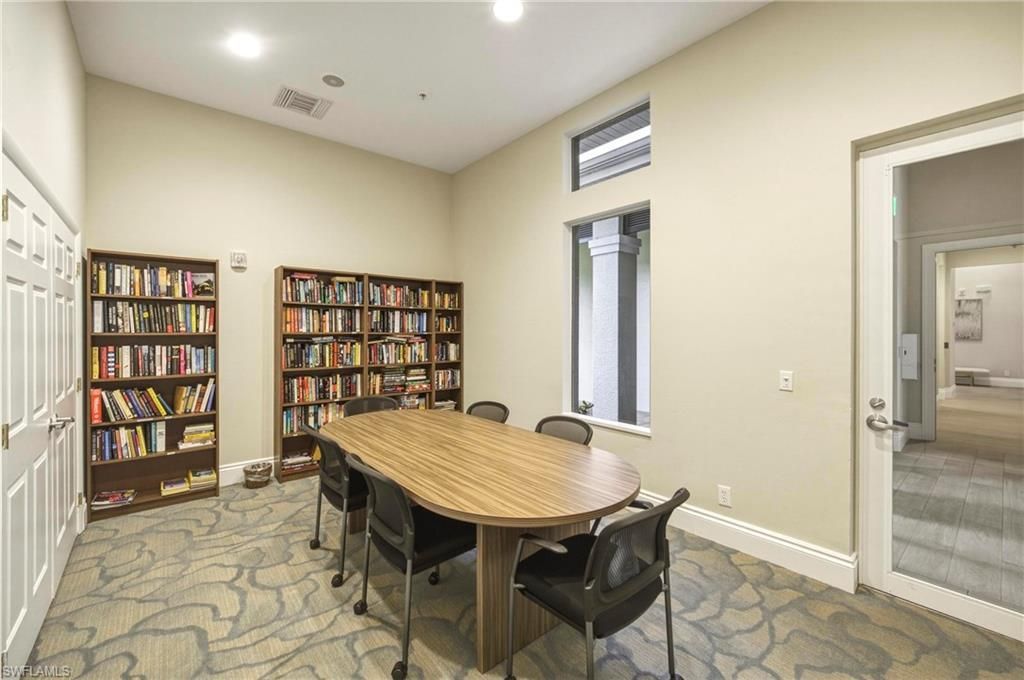 3053 Driftwood Way, Unit 3907, Naples, FL 34109 Photo