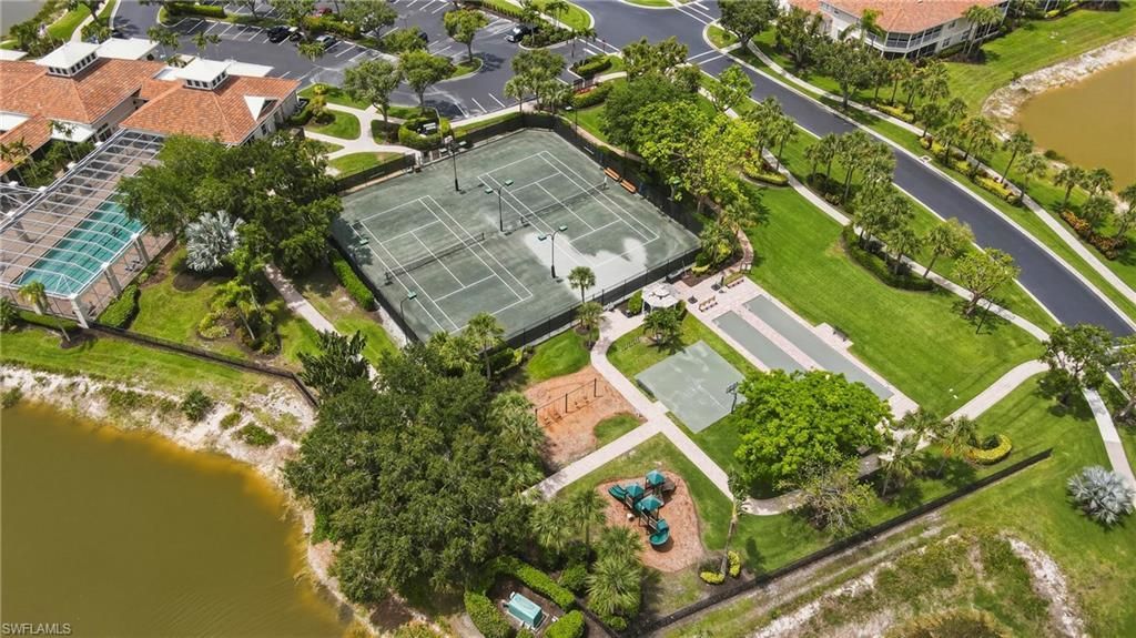 3053 Driftwood Way, Unit 3907, Naples, FL 34109 Photo