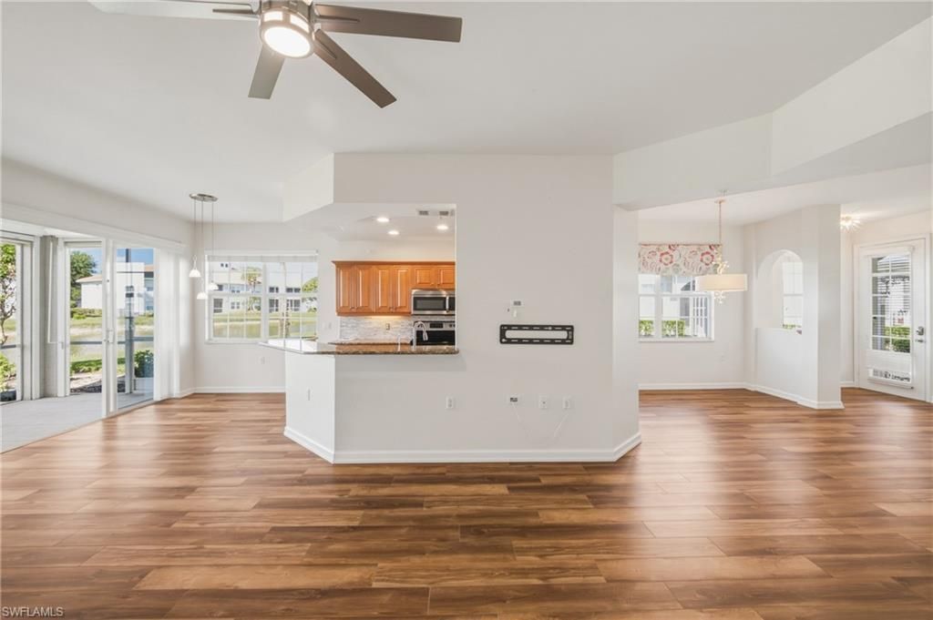 3053 Driftwood Way, Unit 3907, Naples, FL 34109 Photo