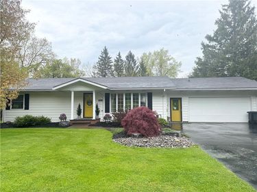 2611 Hamilton Street, Weedsport, NY 13166