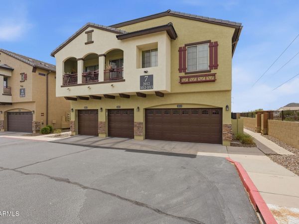 2725 E MINE CREEK Road, Unit 1013, Phoenix, AZ 85024
