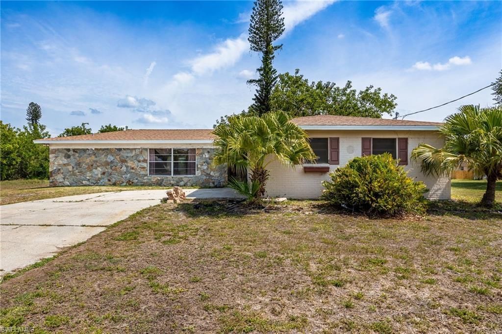 12401 Davis Blvd, Fort Myers, FL 33905 Main Photo