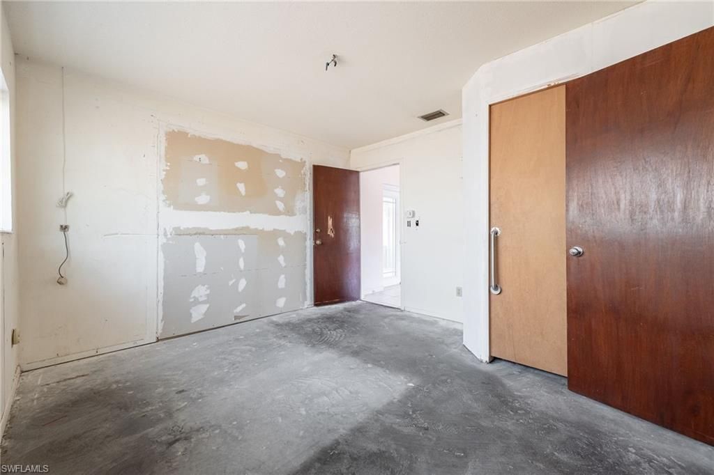 12401 Davis Blvd, Fort Myers, FL 33905 Photo
