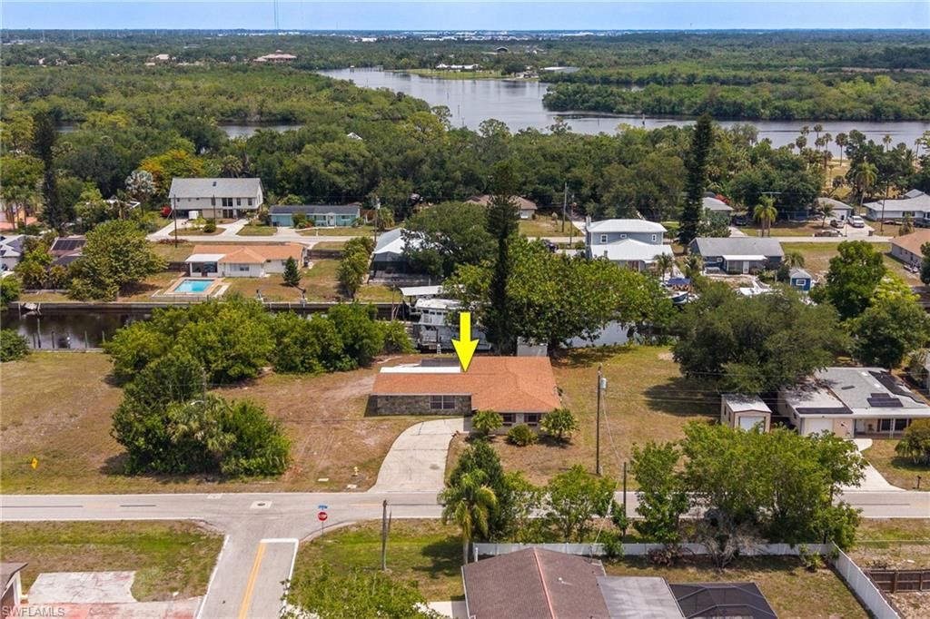 12401 Davis Blvd, Fort Myers, FL 33905 Photo