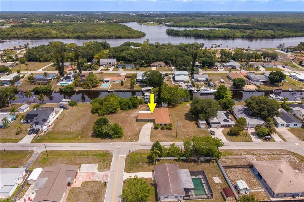 12401 Davis Blvd, Fort Myers, FL 33905 Photo