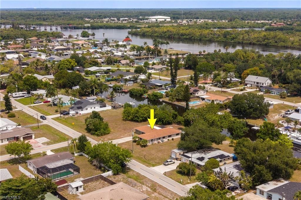 12401 Davis Blvd, Fort Myers, FL 33905 Photo