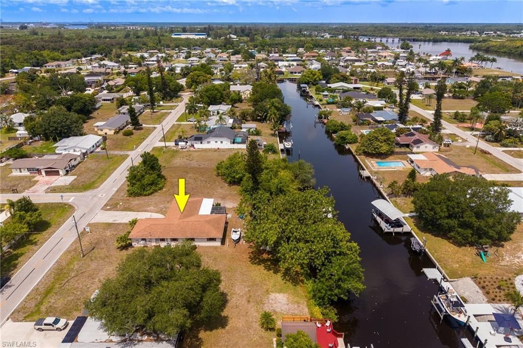 12401 Davis Blvd, Fort Myers, FL 33905 Photo