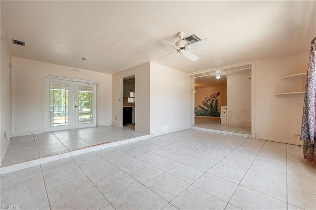 12401 Davis Blvd, Fort Myers, FL 33905 Photo