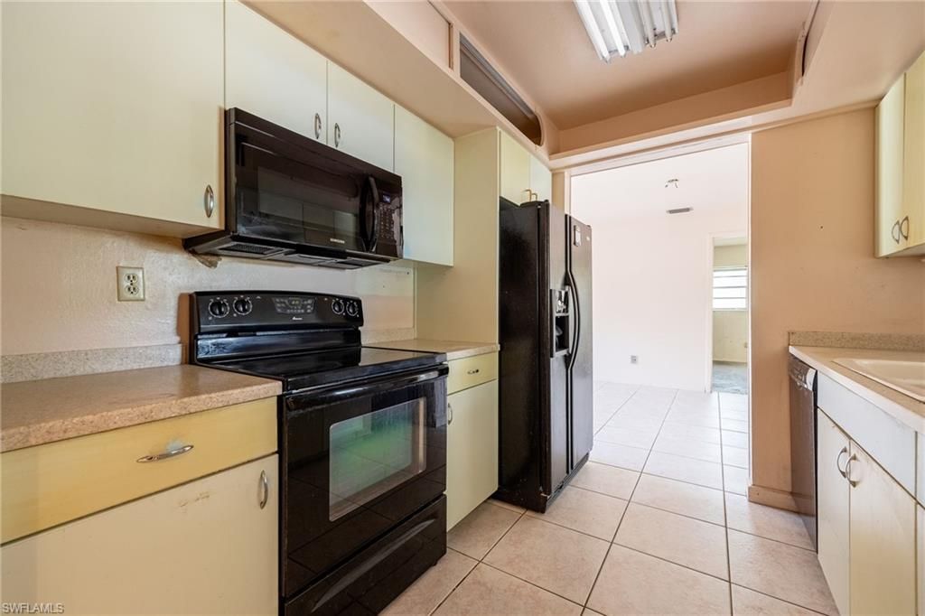12401 Davis Blvd, Fort Myers, FL 33905 Photo