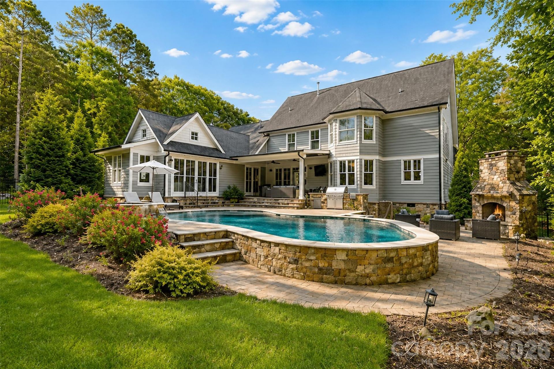 18616 Maplecroft Lake Lane, Davidson, NC 28036 Main Photo