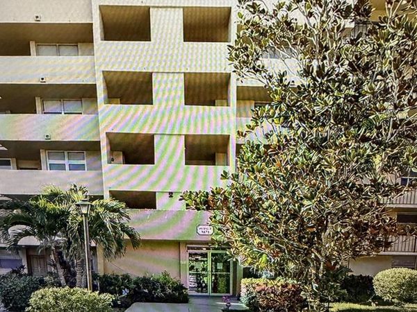 3671 Environ Boulevard, Unit 169, Lauderhill, FL 33319