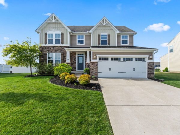 1148 Red Maple Drive, Troy, OH 45373
