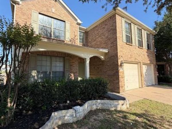 9004 Brook Hill Lane, Fort Worth, TX 76244