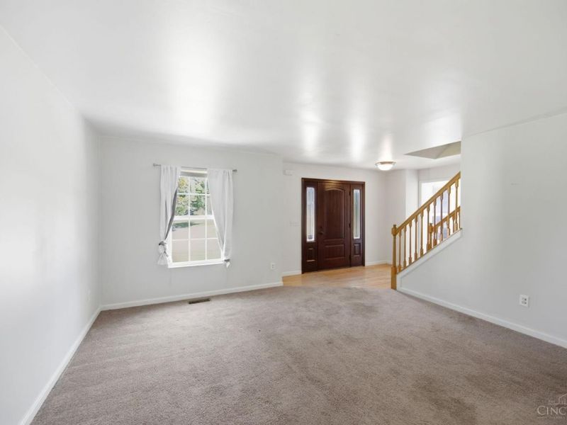 1087 Kingsview Court, Maineville, OH 45039 Photo 9