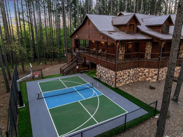 92 Pine Ridge Trail, Broken Bow, OK 74728