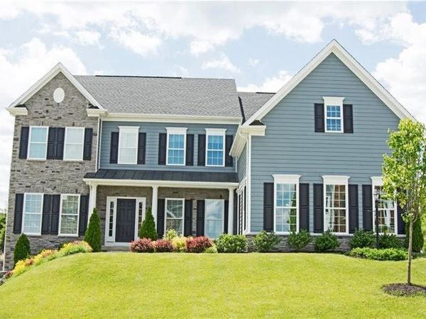 1013 Coldstream Dr, Canonsburg, PA 15317