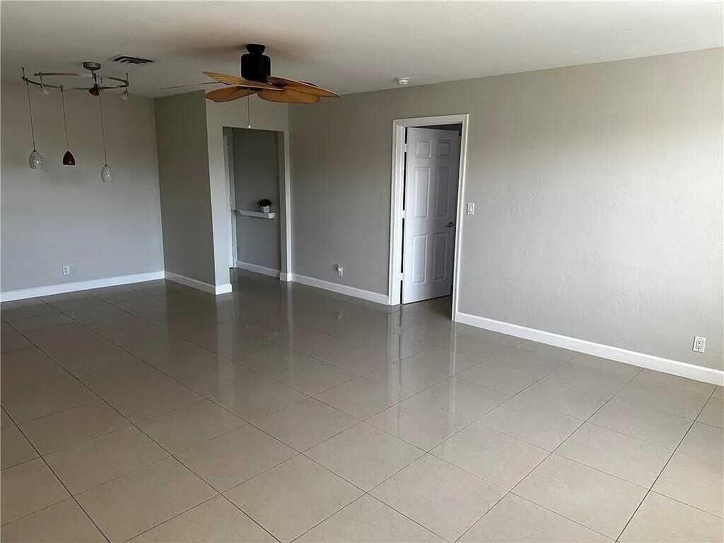 105 S Riverside Drive, Unit 303, Pompano Beach, FL 33062 Photo