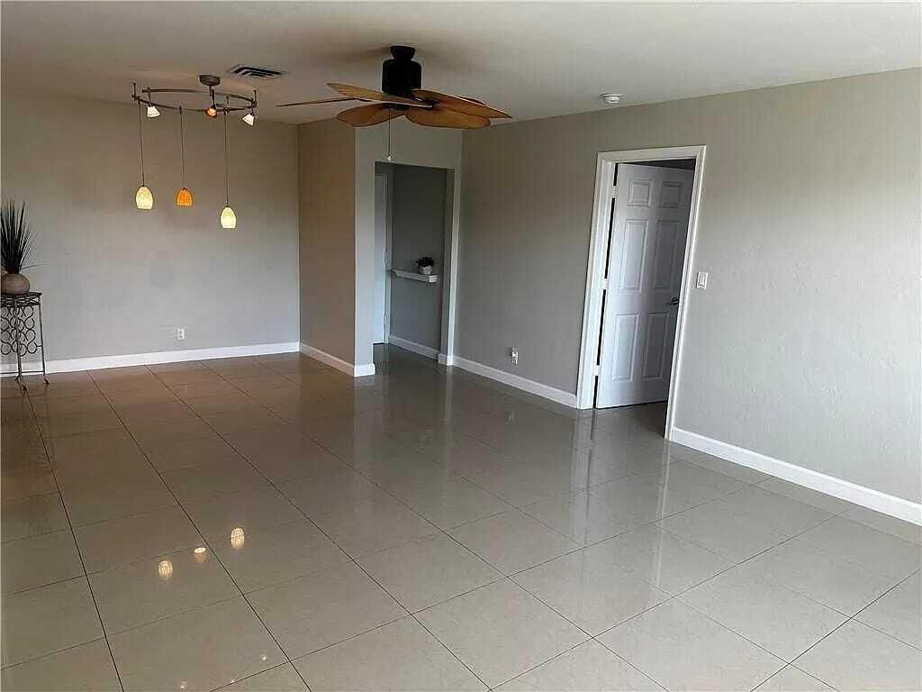 105 S Riverside Drive, Unit 303, Pompano Beach, FL 33062 Photo