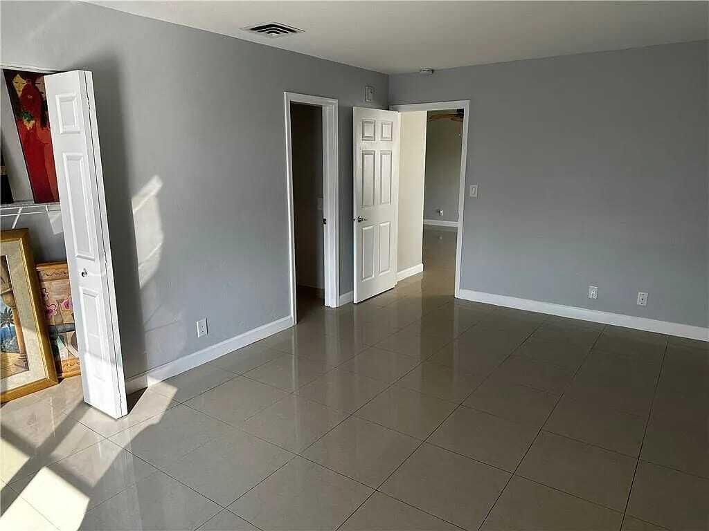 105 S Riverside Drive, Unit 303, Pompano Beach, FL 33062 Photo