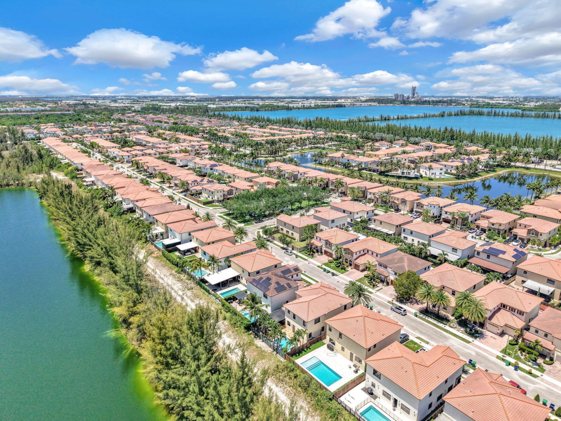 9860 NW 86th Terrace, Doral, FL 33178 Photo