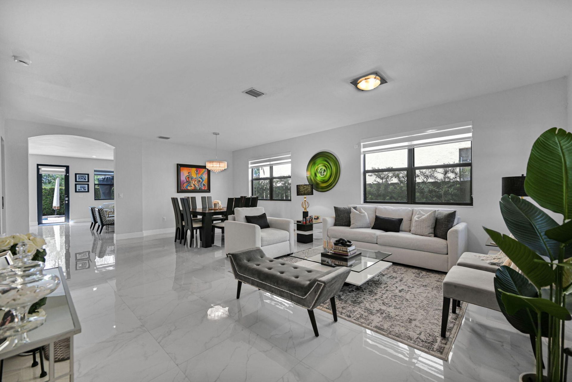 9860 NW 86th Terrace, Doral, FL 33178 Photo