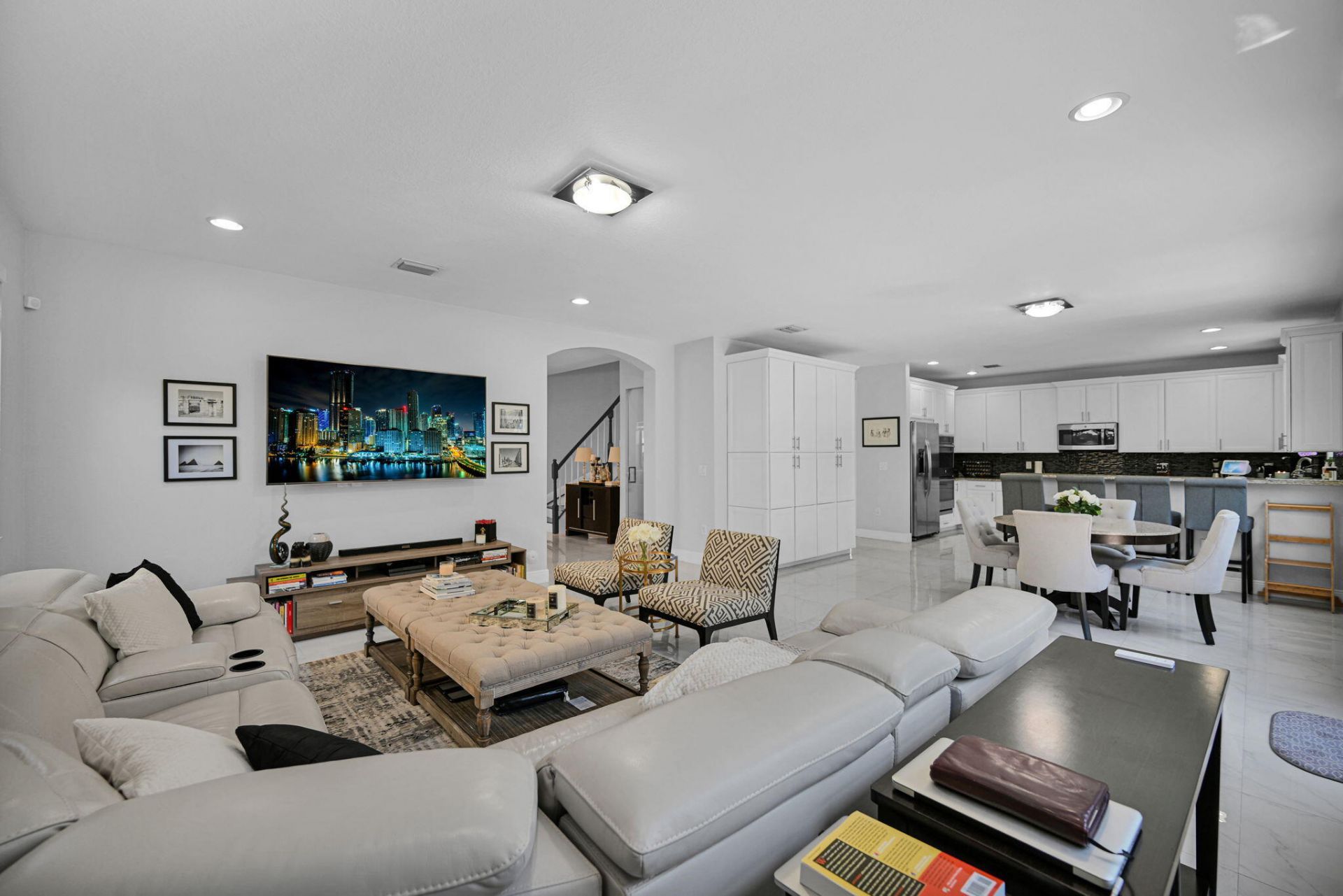 9860 NW 86th Terrace, Doral, FL 33178 Photo