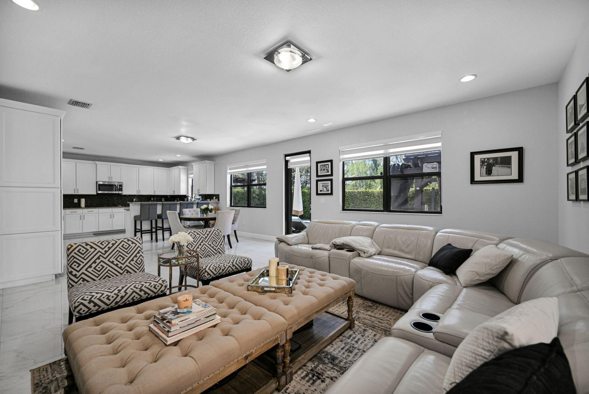 9860 NW 86th Terrace, Doral, FL 33178 Photo