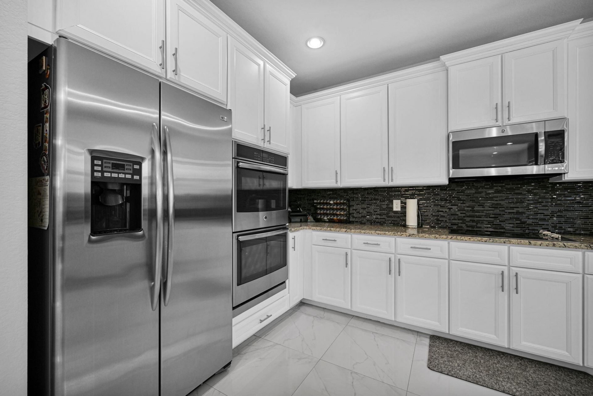 9860 NW 86th Terrace, Doral, FL 33178 Photo