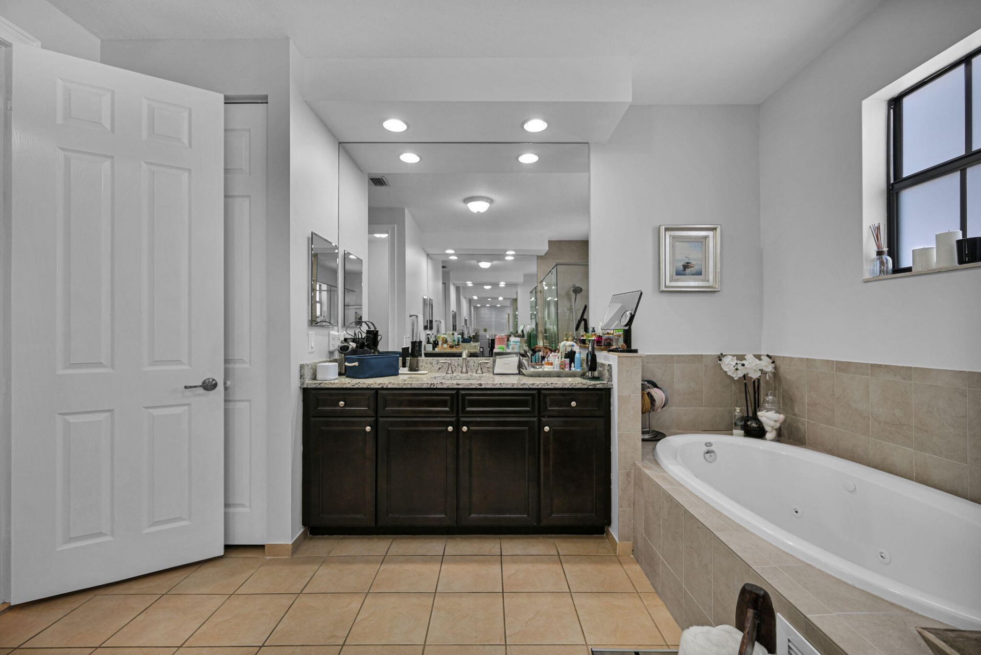 9860 NW 86th Terrace, Doral, FL 33178 Photo