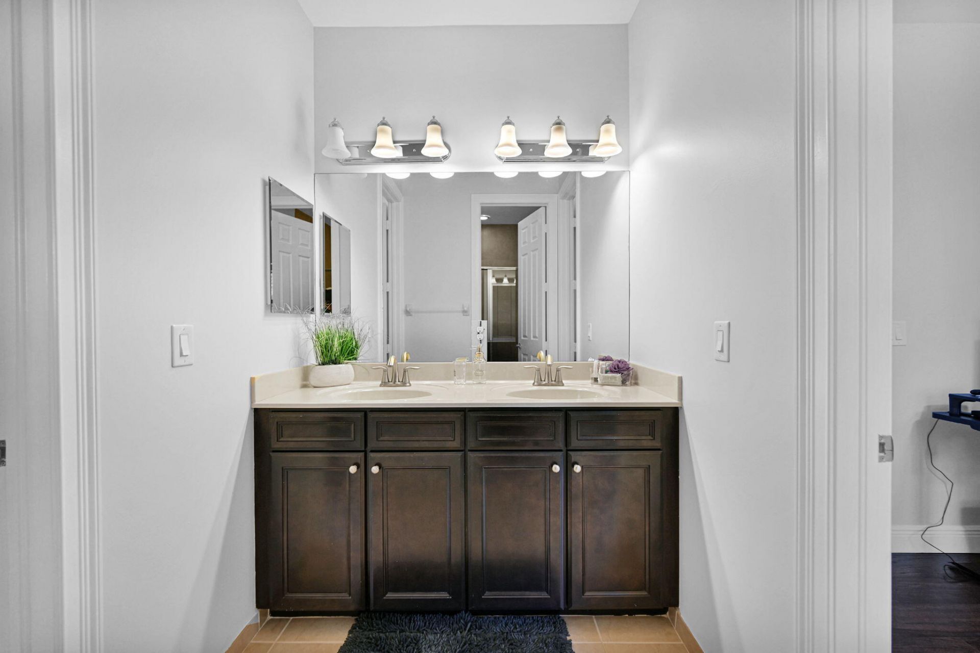 9860 NW 86th Terrace, Doral, FL 33178 Photo