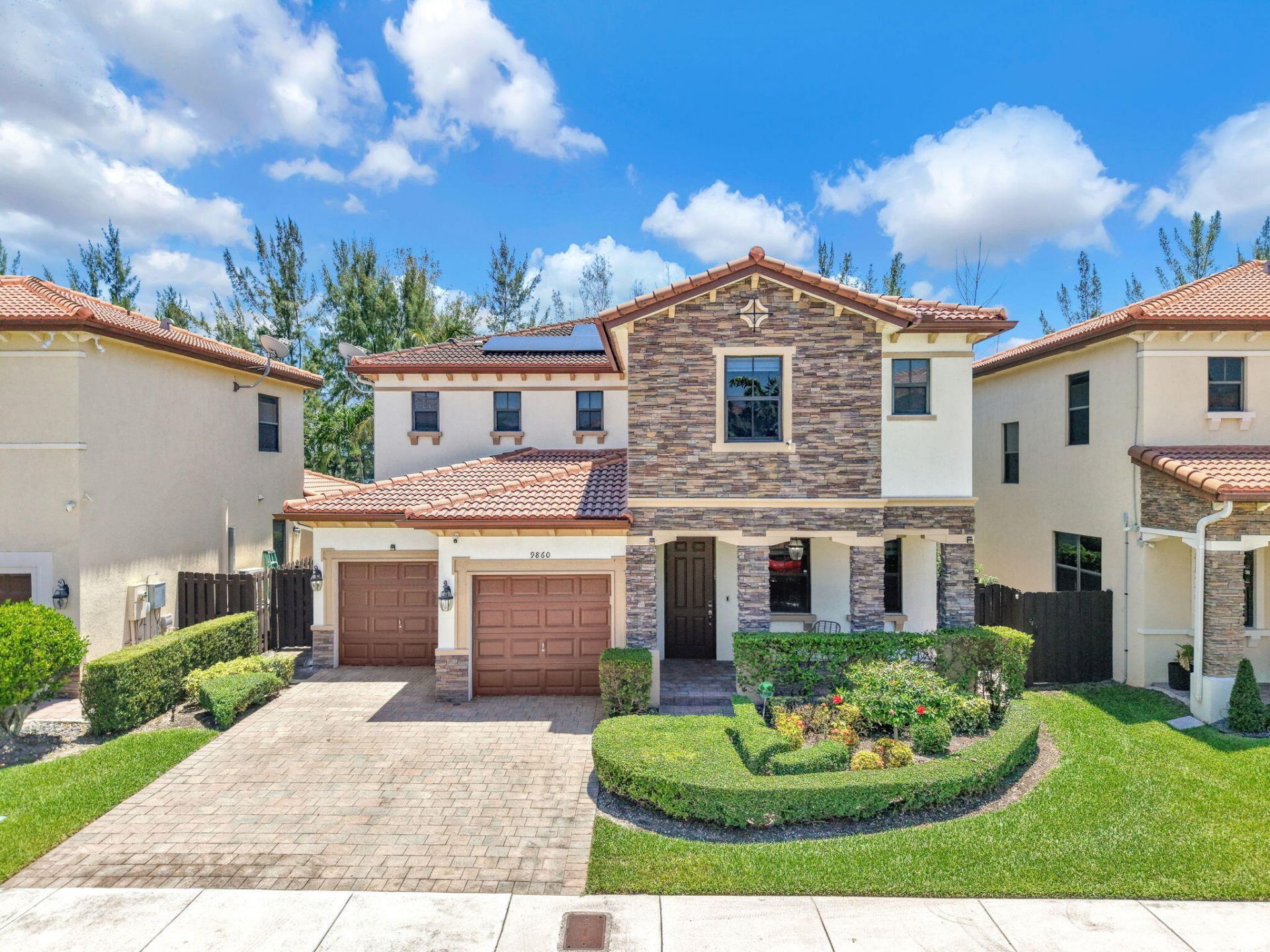 9860 NW 86th Terrace, Doral, FL 33178 Photo