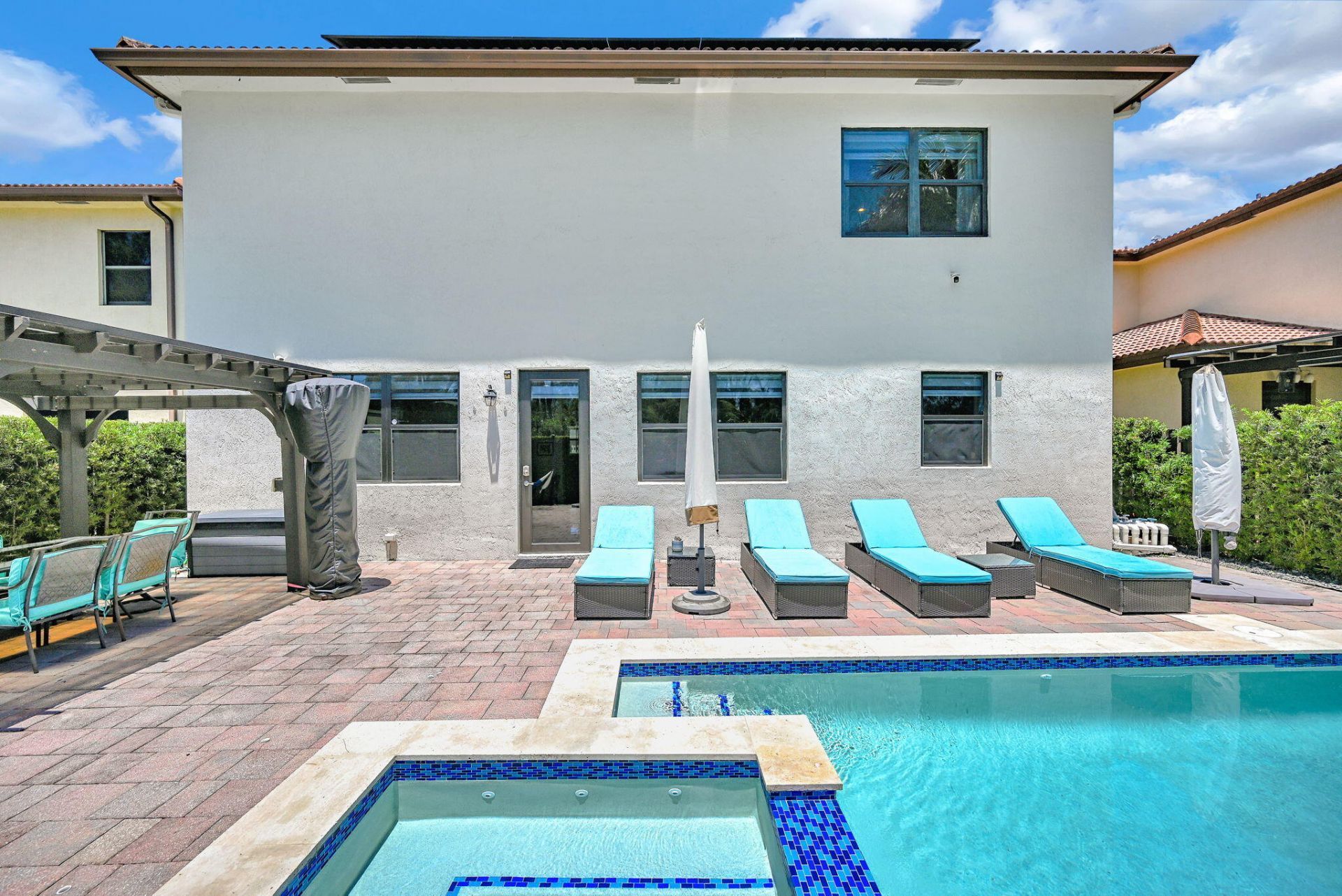 9860 NW 86th Terrace, Doral, FL 33178 Photo