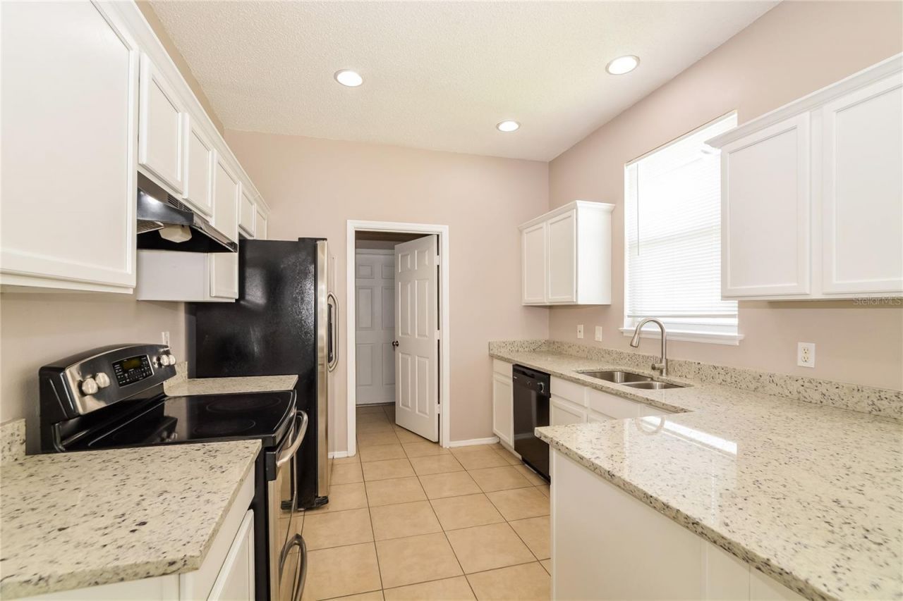 1671 Islebrook Drive, Orlando, FL 32824 Photo